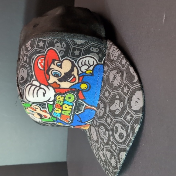 2021 Super Mario brother Nintendo Multi-colored Men's Snapback Hat . - Picture 1 of 7
